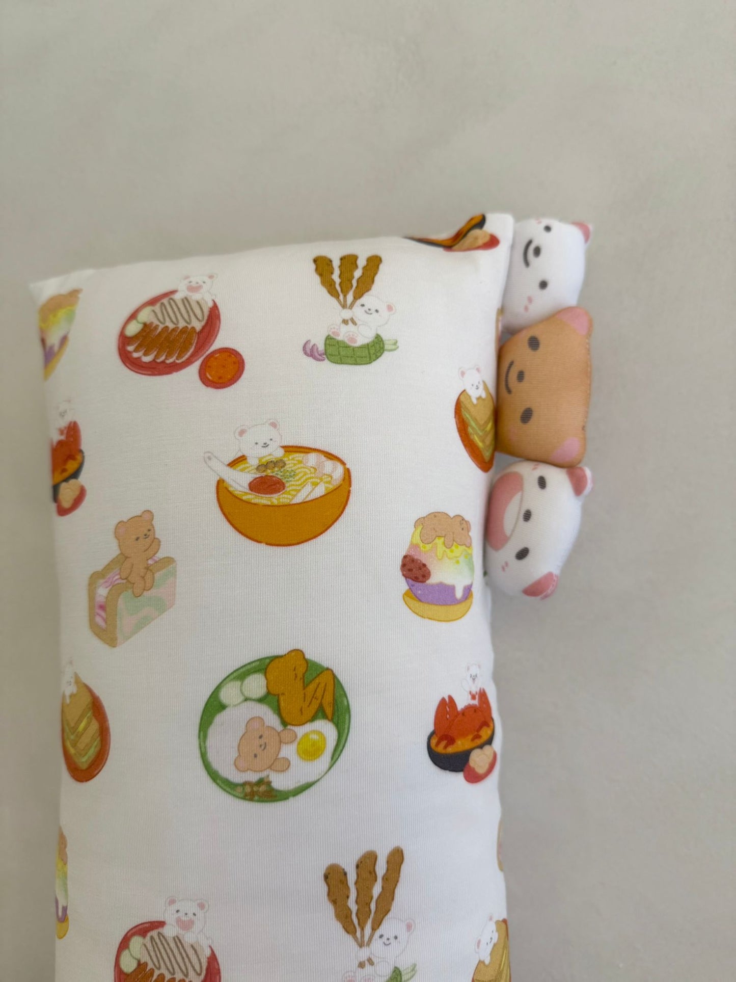 Mochi Pillow - Makan Time!
